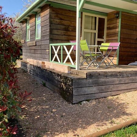 Bungalow "Les Randonneurs" Lacapelle-Marival Esterno foto