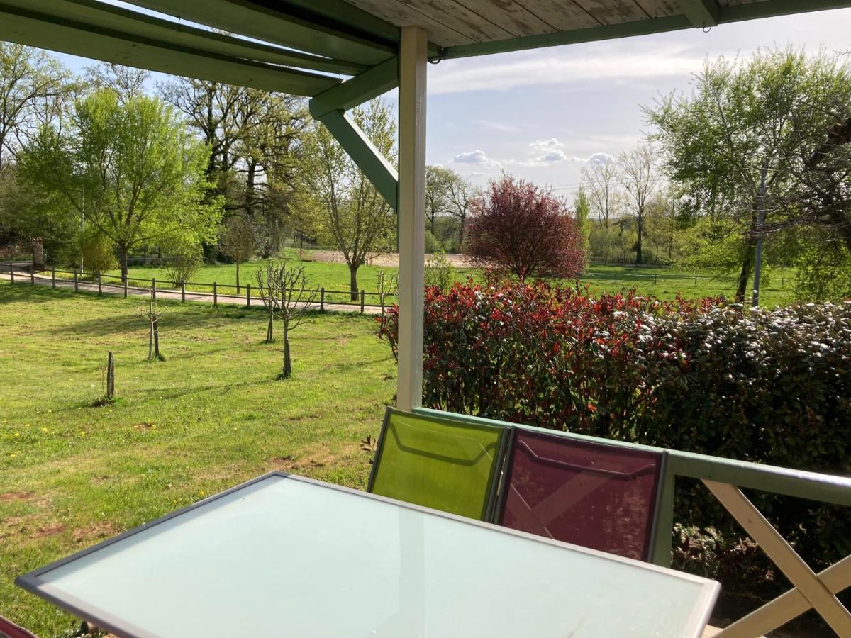 Bungalow "Les Randonneurs" Lacapelle-Marival Esterno foto